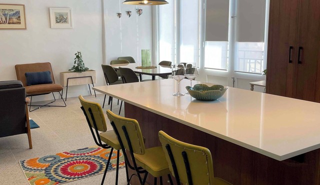 Stylish ground floor converted warehouse apartment