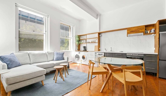 Stylish Inner City 2-Bed Unit by Fig Lane Park in Ultimo