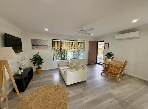Stylish South Tamworth Apartment Close to CBD