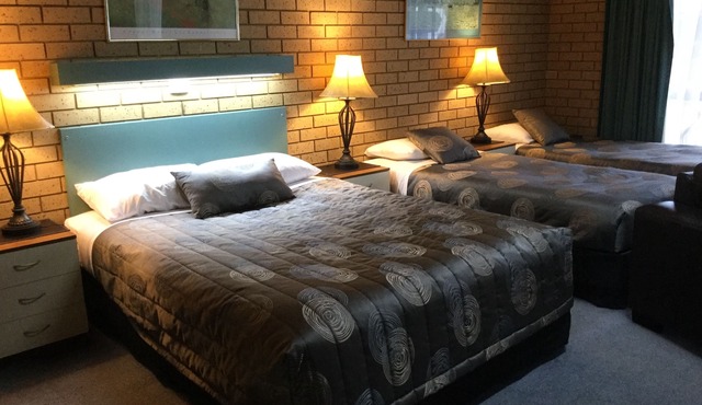Sunrise Motel
