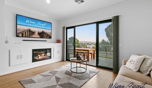 Sunrise To Sunset Getaway By Wine Coast Holidays in Port Noarlunga
