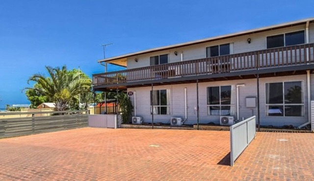 Sunrises Kalbarri, entire large family home