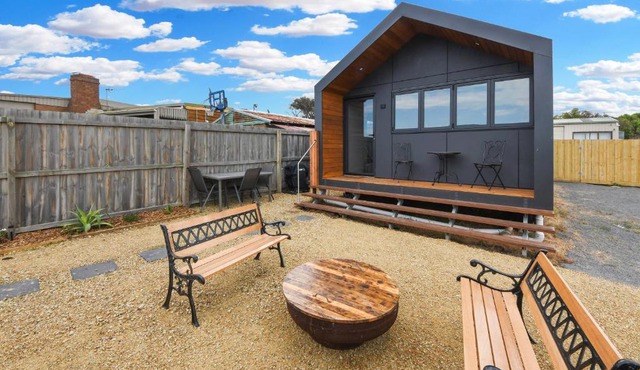Surrey River Hideaway