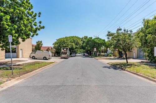 Swainson on Coombe