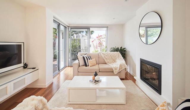 Swanston Sands - Sophisticated Comfort by the Beach