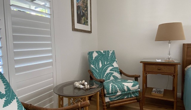 Swimmers Rest-Classic retro beach house at Shoal Bay, NSW