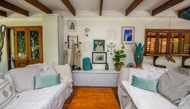 Tea Tree Lodge - Tropical Retreat