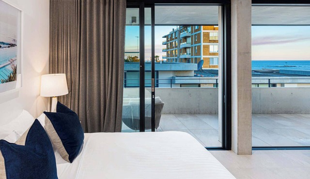 The Arden 7 Coogee New Beachside Ocean View Apt