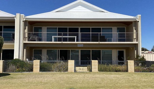 The Beach House, Unit 68 Seafront Estate
