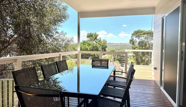 The Blue Nest, Clare Relax in this calm, stylish space with expansive views.