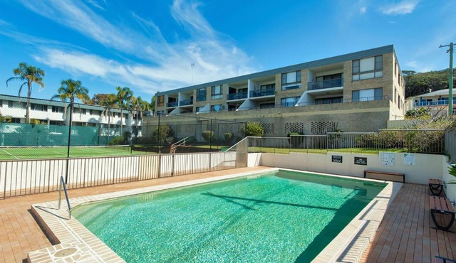 The Dunes Two bedroom apartment overlooking pool