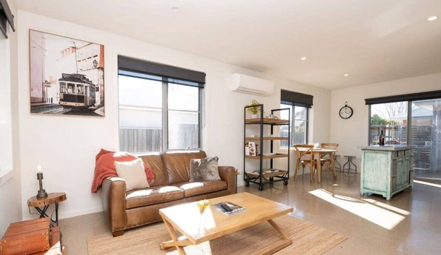 The Endsleigh - Modern 1 Bedroom Villa, near CBD