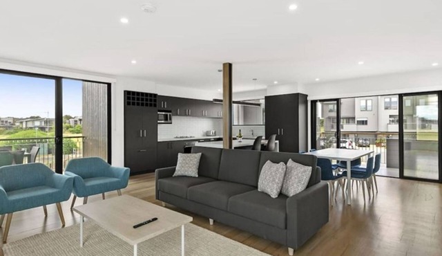 The Fairway Club 17 $ Bedroom Premium Townhouse