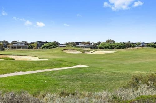 The Fairway Club 8