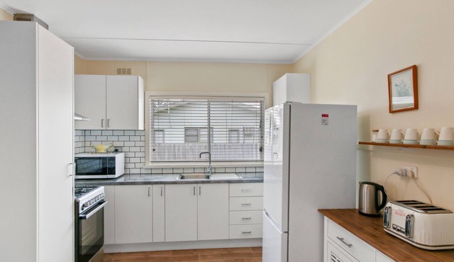 The Fishermans Cottage - Cosy centrally located cottage ideal for families and groups