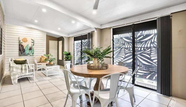 The Gallery - Stylish City-Fringe Apartment with Outdoor Living & Office Space