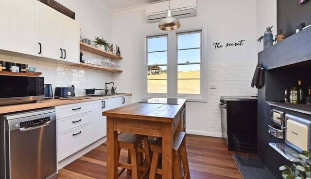 The Glass Ceiling 360 degree Mount View Hideaway