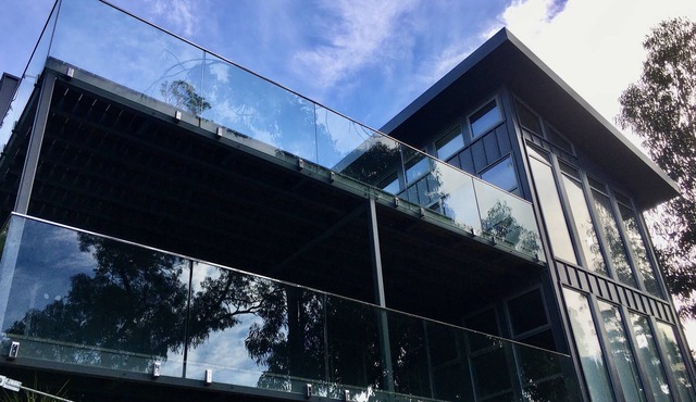 The Glasshouse - Contemporary modern design - perfect place to unwind