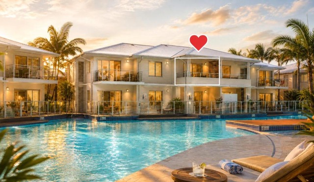 The Golden Palm - Luxury Renovated Resort Studio Apartment