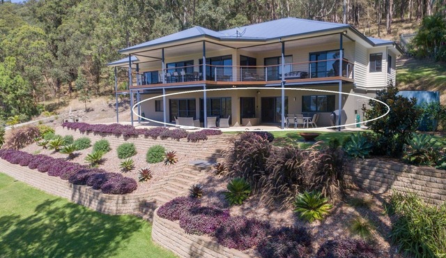 The Lake Retreat - 3 bedroom option