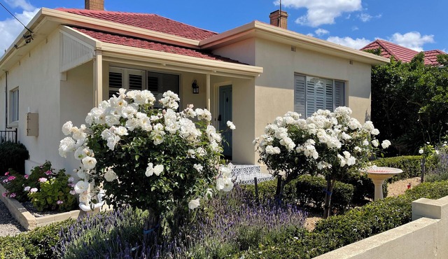 The Mulberry Tree - Kingscote - Kangaroo Island Holiday Home