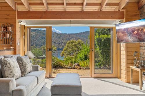 The Wolery - Lakeside Jindabyne