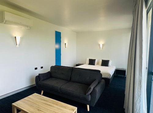 Thornton Executive Hotel