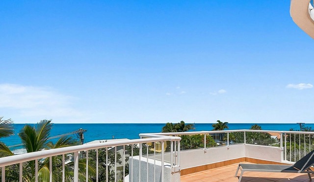 Tingira Nook Unit 3 Sunrise Beach