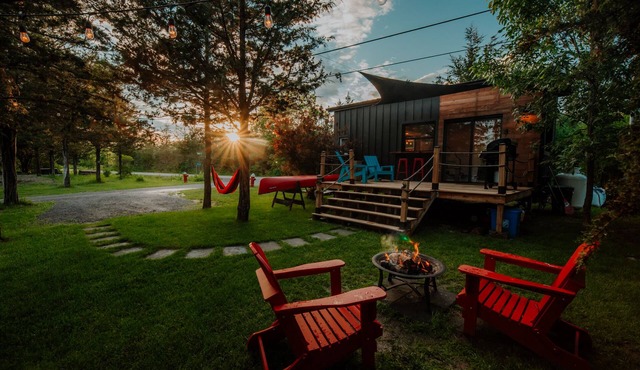 Tiny Home Stay Near Wine County, Bay View & Access in Hastings County