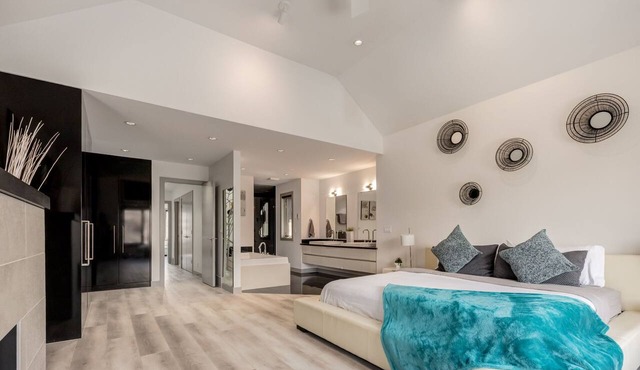 Top Rated w/Hot Tub, Games Room/Entertainment in Calgary