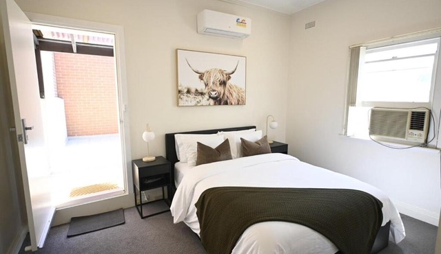 Townhouse in Glen Iris