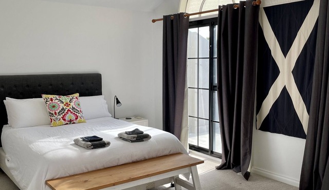 Townhouse in the Heart of Norwood