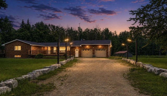 Tranquil 4BR Forest Retreat with Pond & Hot Tub in Shelburne