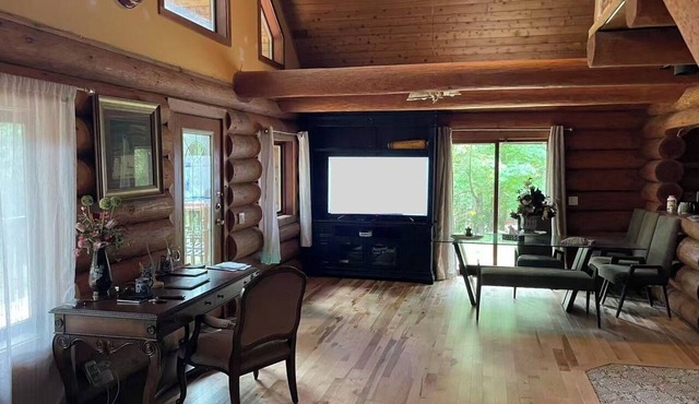Treehouse Escape in Ladysmith