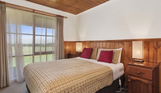 Triplet Cottage #8 in Marengo