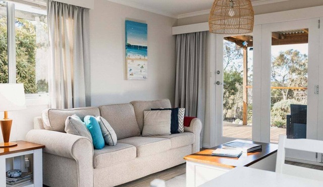 Tully Cottage - a home among the gum trees