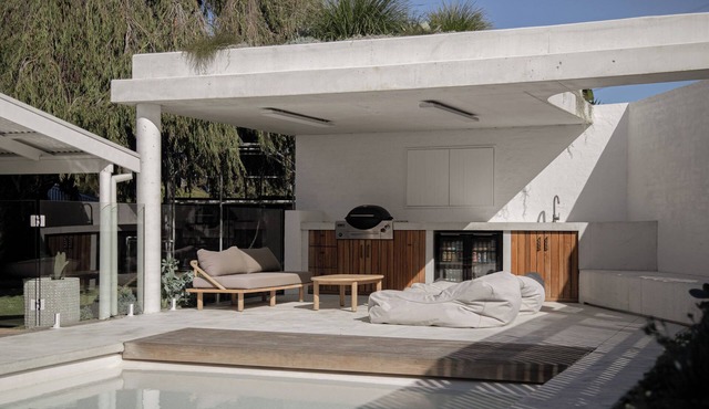 Unique Coastal Home ~ Heated Pool ~ Pet Friendly