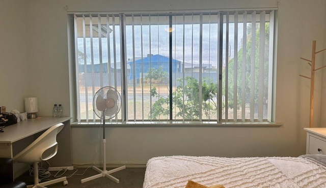 Unit In The House - 5 minutes from Airport (Not suitable for Families with kids)