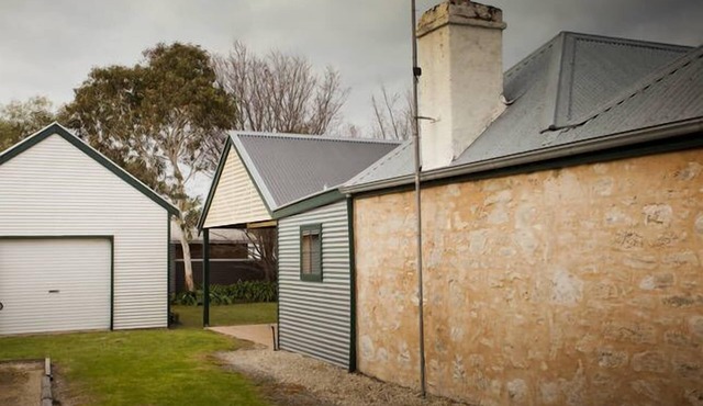 Victoria Cottage - located at Robe