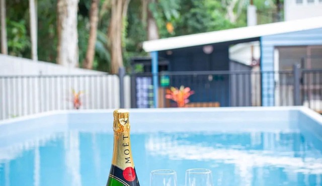 Villa Sorrento - house on 4 Mile Beach in Port Douglas. Pet friendly child safe.