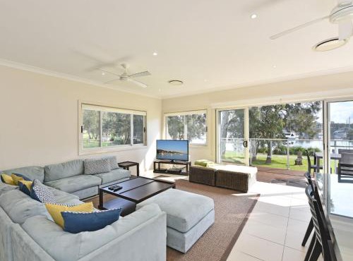 Wangi Lakehouse