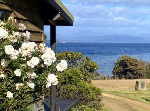 Waterfront Cabin Retreat - Sea Views with Breakfast Hamper & Local Produce