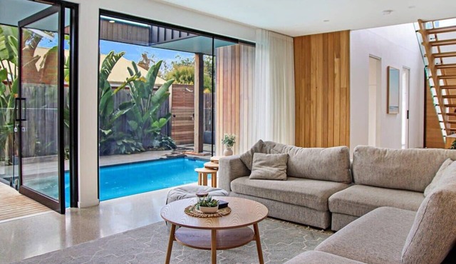 Wattlebird Escape – Heated Pool, Pizza Oven, Sleeps 10