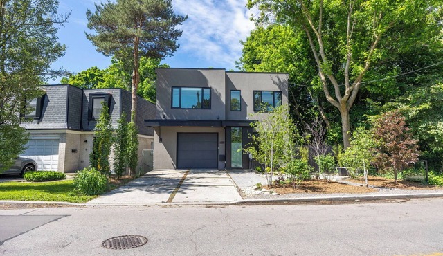 Welcome to The Treehouse - a tranquil escape in the middle of the city! in Toronto