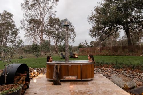 Wood-fired Hot Tub & Sauna, Tiny Cabin in Hunter Valley
