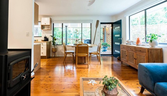 Woodlands Seaside - An Avoca Beach Retreat with Separate Studio