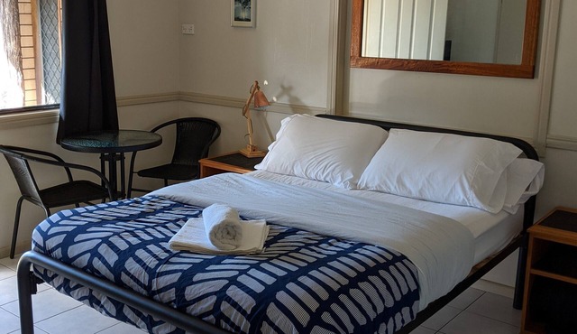 Woolshed Eco Lodge in Scarness