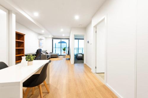 Workers Retreat Across from Essendon Station