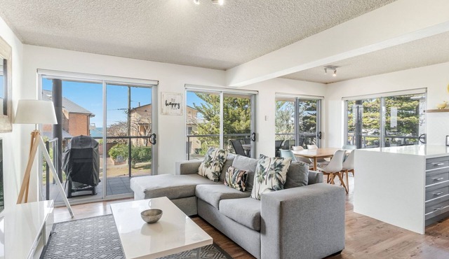 Yamba 58 - Modern Coastal Living Near Main Beach with Ocean Views - Holiday Yamba