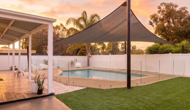 Yarra Palms
